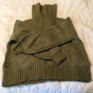 Long sleeve, turtleneck sweater